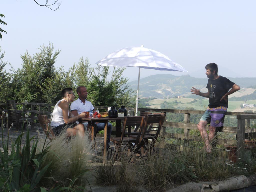 Agriturismo Monte Genesio Villa Medesano Bagian luar foto