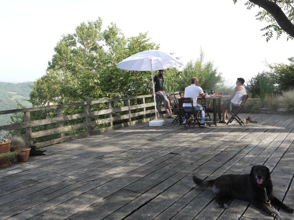 Agriturismo Monte Genesio Villa Medesano Bagian luar foto